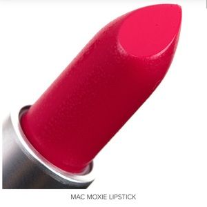 💄 MAC Cosmetics MATTE LIPSTICK MOXIE